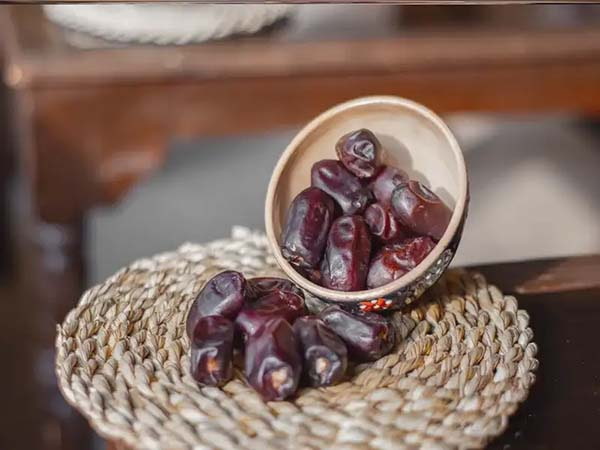 قیمت خرید خرما مضافتی اعلا با فروش عمده